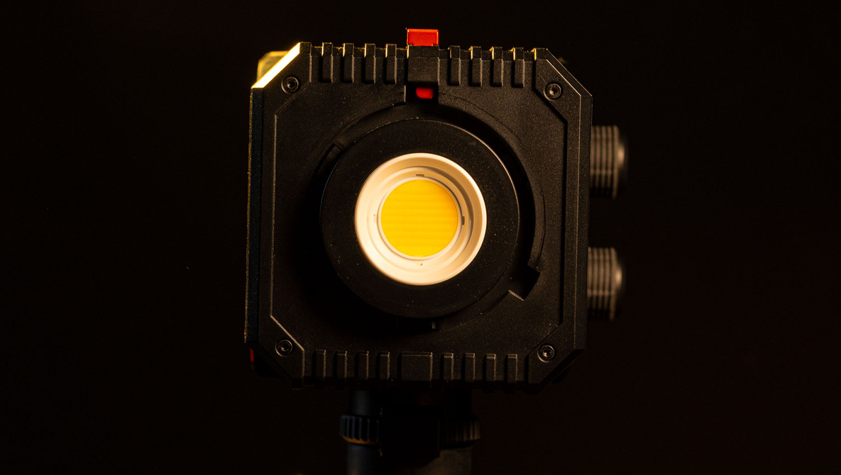 We Review the SmallRig RC 60B COB LED Video Light
